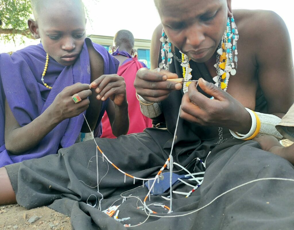 Perlenschmuck Maasai Perlenworkshop